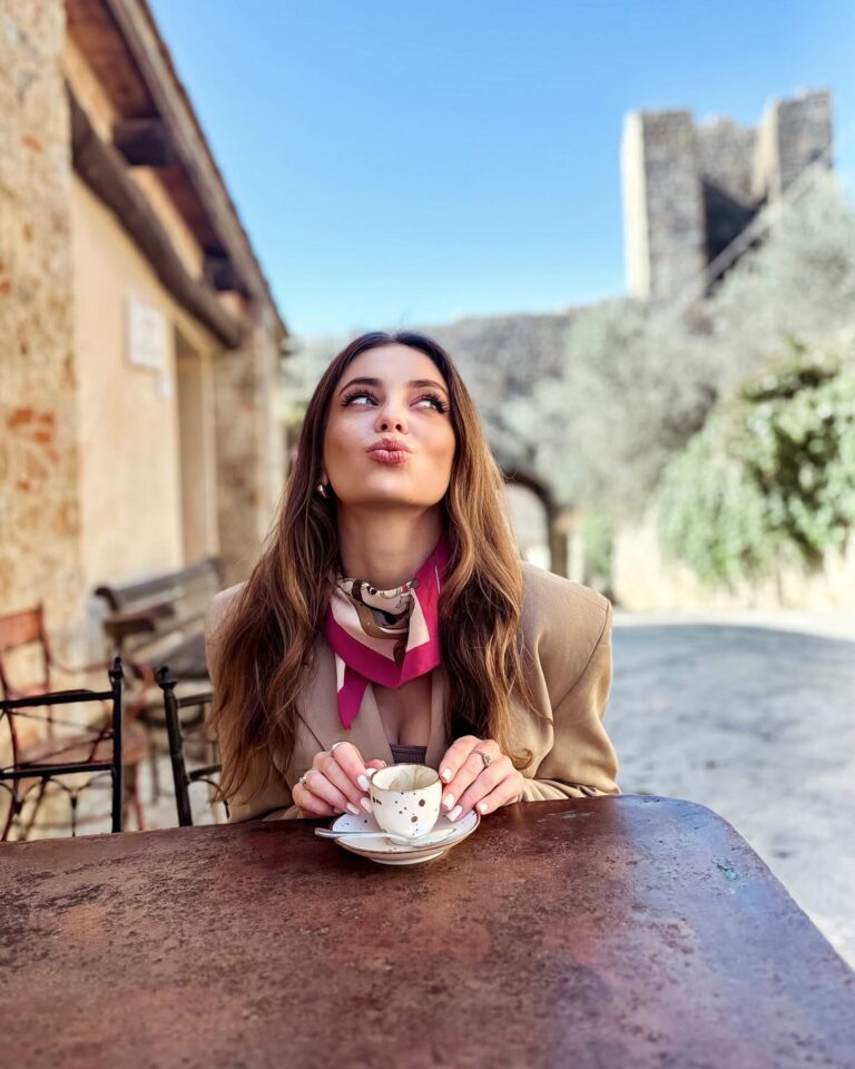 Miss na wakacjach, czyli leniuchowanie bez korony!